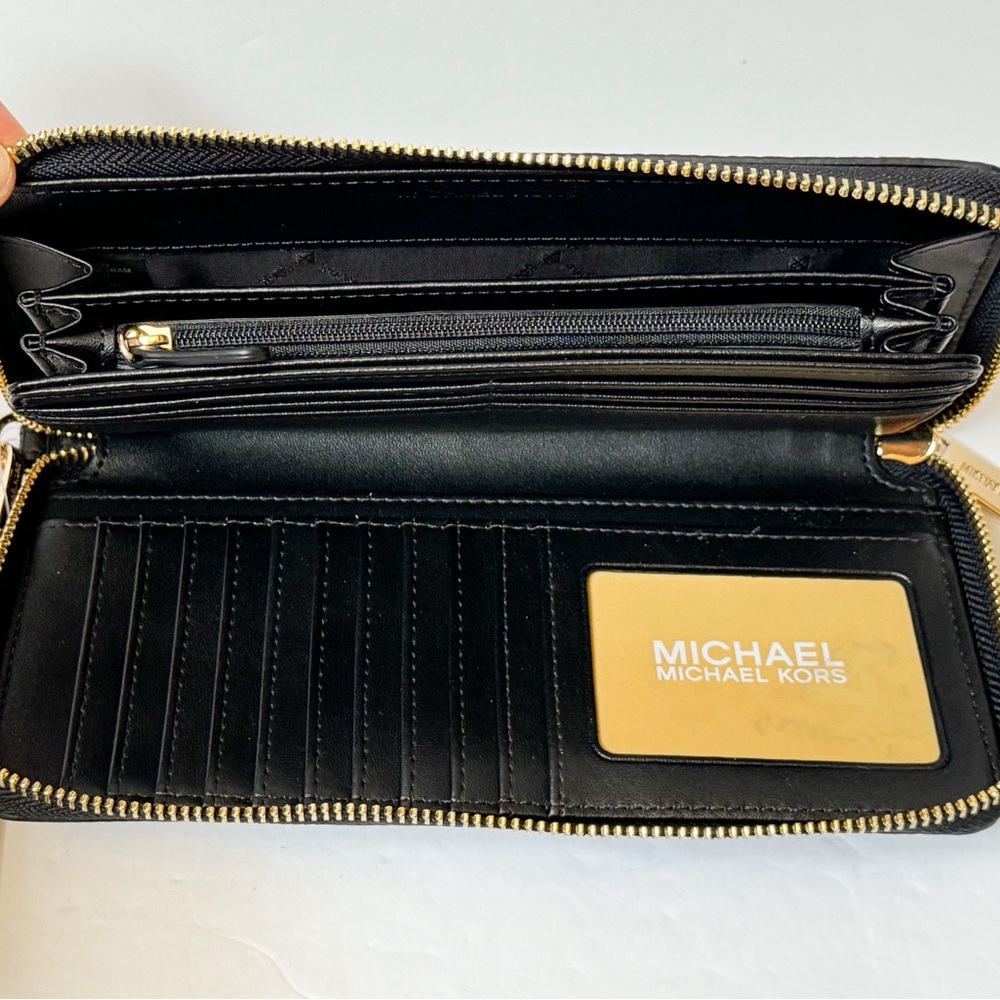 Michael Kors Jet Set LG Leather Wristlet Black - Picture 9 of 12